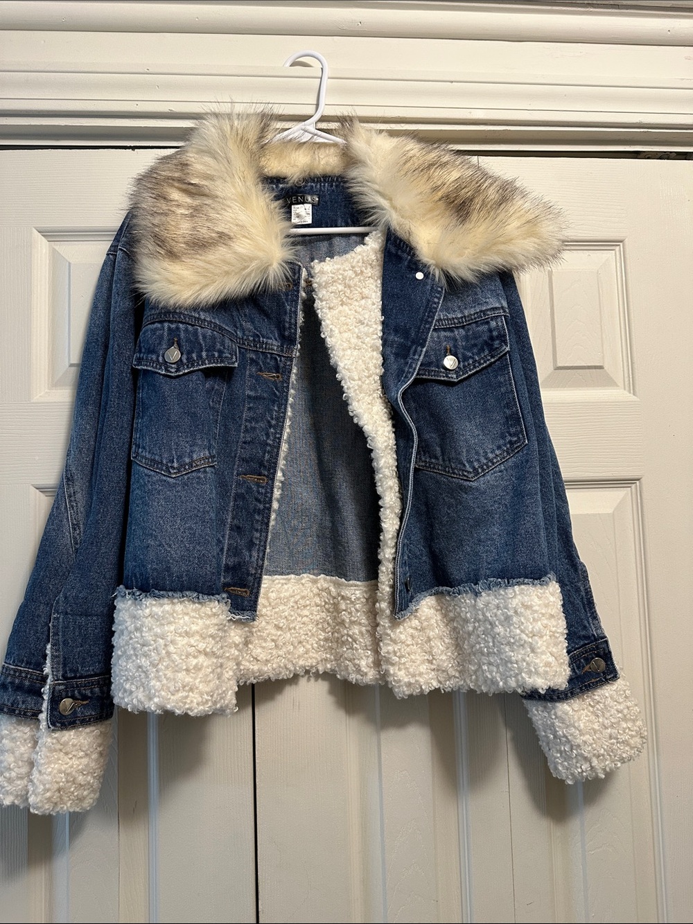 VENUS Blue Denim Sherpa Jacket with Faux Fur Collar